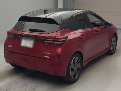 Nissan Aura