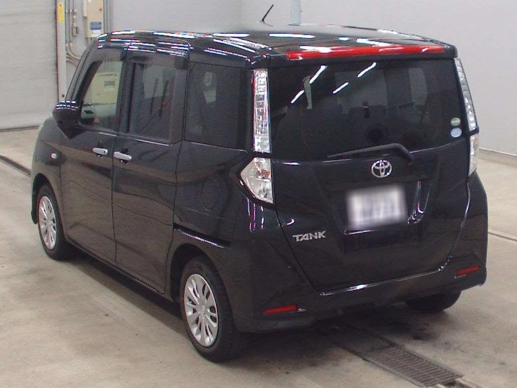 Toyota Tank  с аукциона в Японии