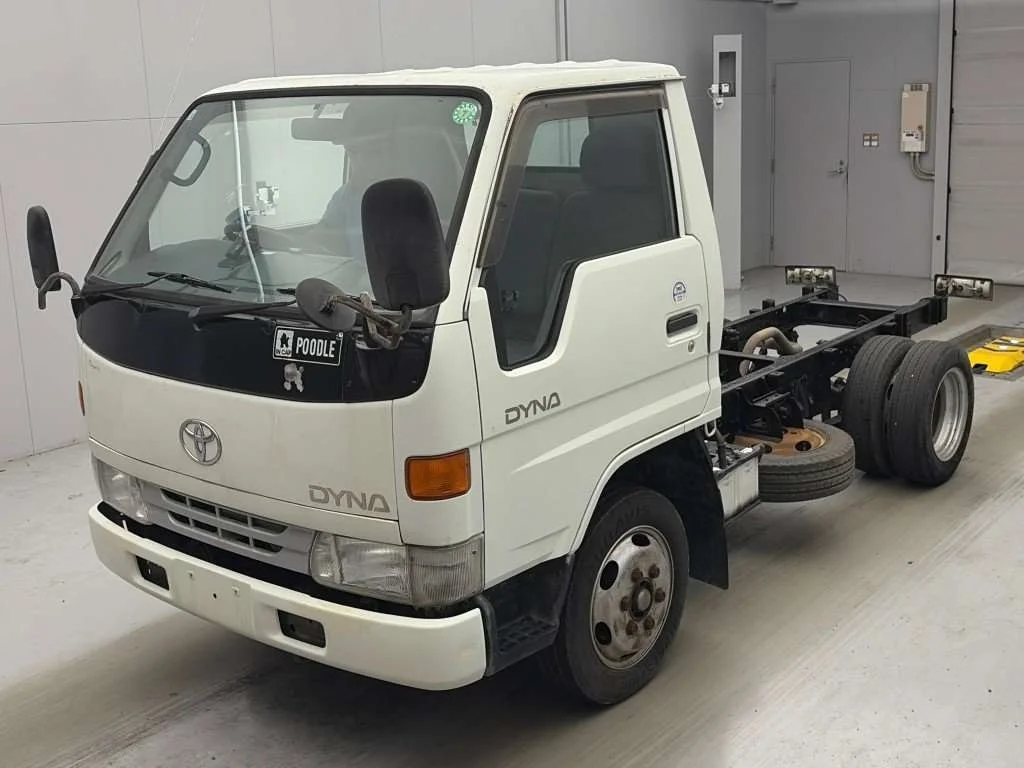 Toyota Dyna  с аукциона в Японии