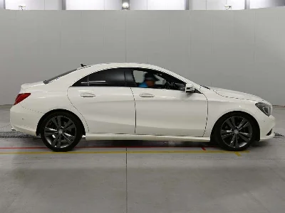 MERCEDES BENZ CLA
