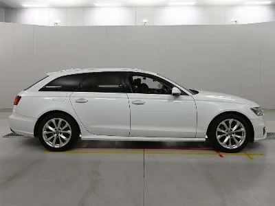 AUDI A6 AVANTE