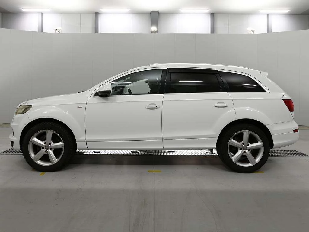 Audi Q7  с аукциона в Японии