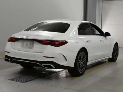 MERCEDES BENZ E CLASS
