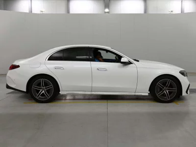 MERCEDES BENZ E CLASS