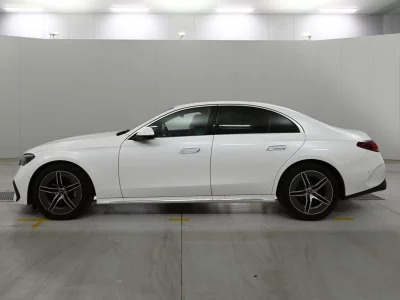 MERCEDES BENZ E CLASS