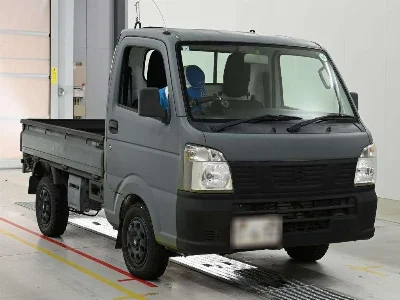 Nissan NT100 Clipper