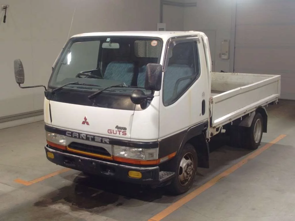 Mitsubishi Fuso Canter  с аукциона в Японии