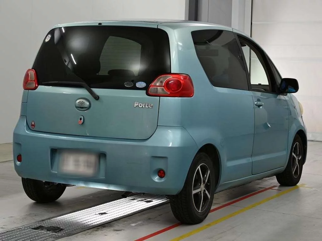 Toyota Porte  с аукциона в Японии