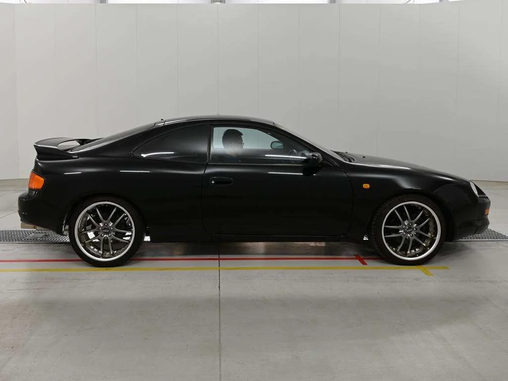Toyota Celica  с аукциона в Японии