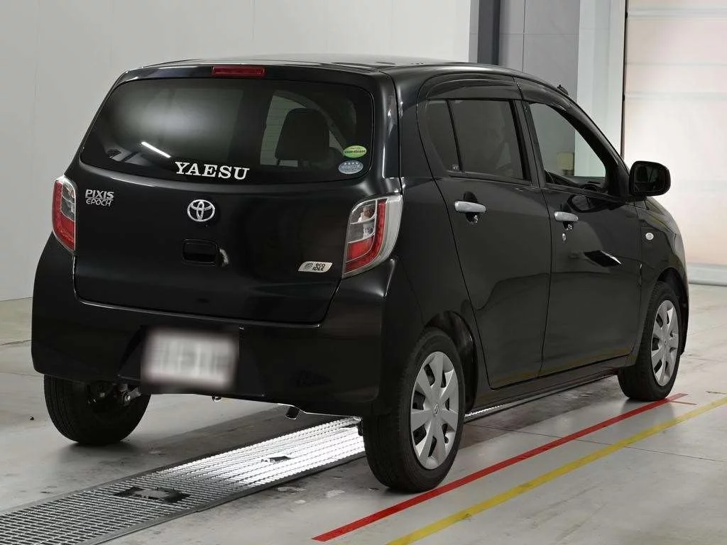 Toyota Pixis Epoch  с аукциона в Японии