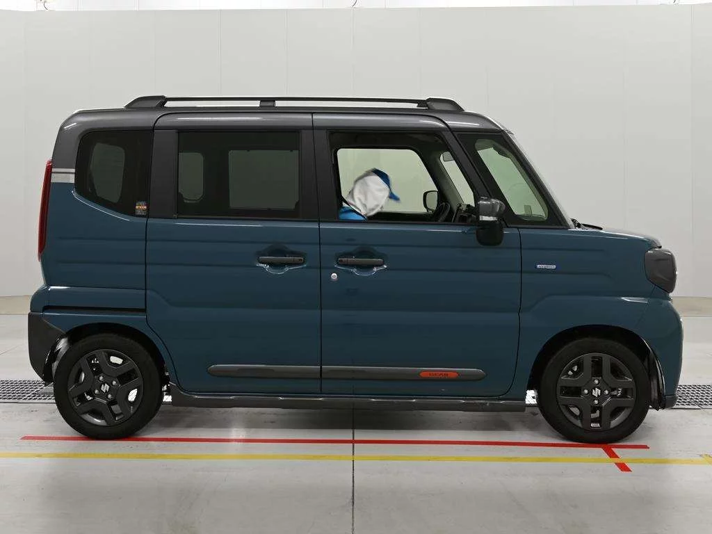 Suzuki Spacia Gear  с аукциона в Японии