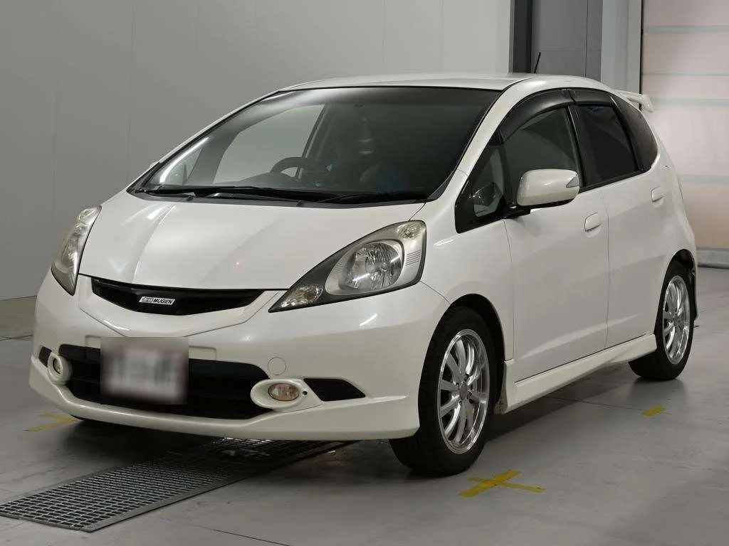 Honda Fit  с аукциона в Японии
