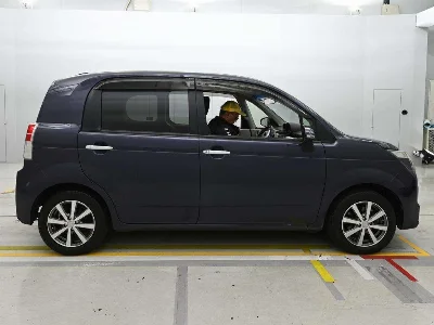 TOYOTA SPADE