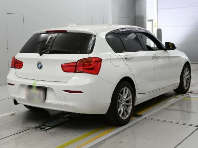 BMW 1 SERIES