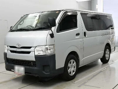 TOYOTA REGIUS VAN