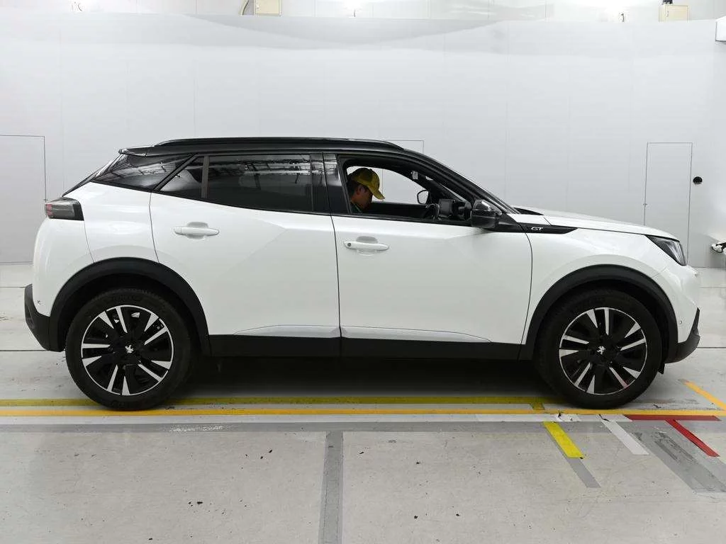 Peugeot 2008  с аукциона в Японии