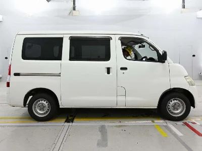 TOYOTA TOWN ACE VAN