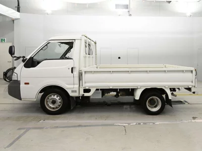 NISSAN VANETTE TRUCK