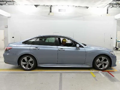 TOYOTA CROWN HYBRID