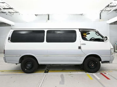TOYOTA REGIUS VAN
