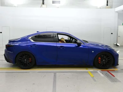 LEXUS IS