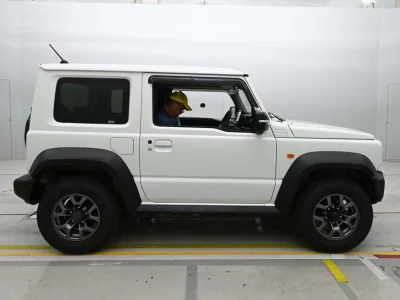 SUZUKI JIMNY SIERRA