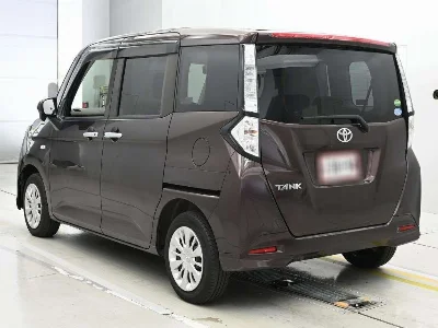 TOYOTA TANK