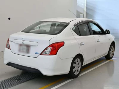 NISSAN TIIDA LATIO