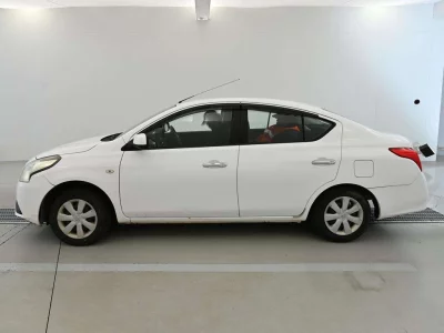 NISSAN TIIDA LATIO