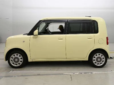 TOYOTA PIXIS SPACE
