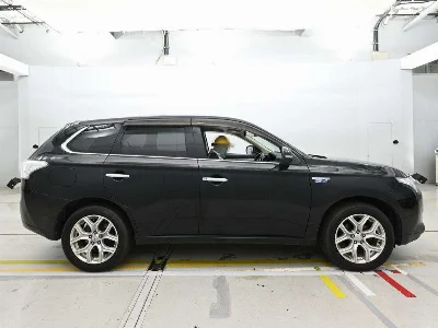 MITSUBISHI OUTLANDER PHEV