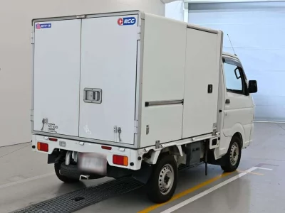 NISSAN CLIPPER TRUCK