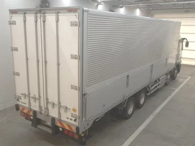 MITSUBISHI FUSO