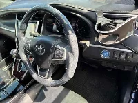 Цена авто Toyota Harrier с аукционов Японии, номер кузова AVU65W, пробег 95 000, оценка 8