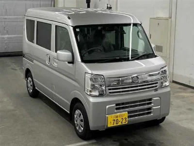NISSAN CLIPPER VAN
