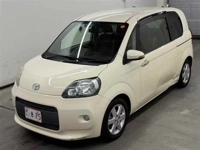 TOYOTA PORTE