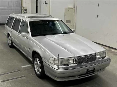 VOLVO V90