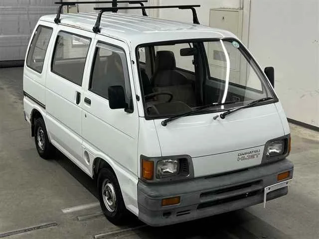Daihatsu Hijet Cargo  с аукциона в Японии