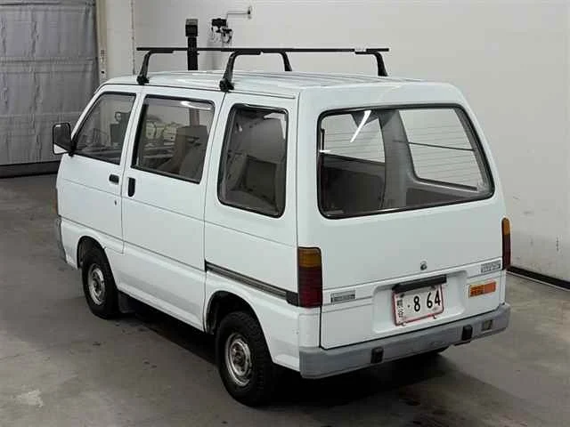 Daihatsu Hijet Cargo  с аукциона в Японии