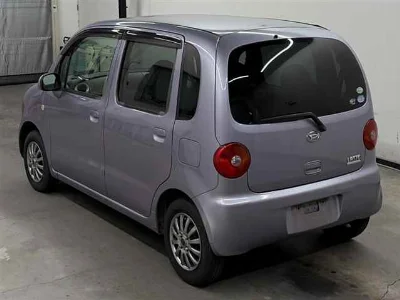 DAIHATSU MOVE LATTE