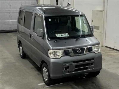 NISSAN CLIPPER VAN
