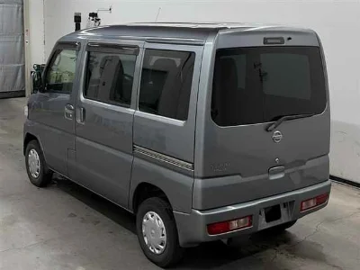 NISSAN CLIPPER VAN