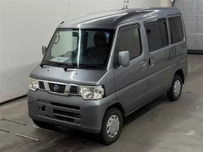 NISSAN CLIPPER VAN