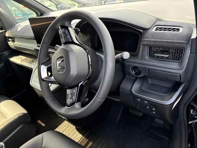 Honda STEPWGN SPADA  с аукциона в Японии