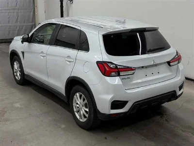 MITSUBISHI RVR