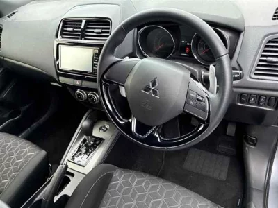 MITSUBISHI RVR