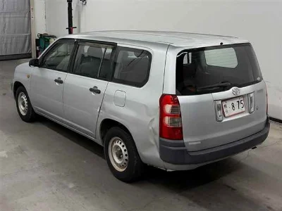 TOYOTA SUCCEED