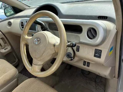 TOYOTA PORTE