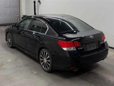 SUBARU LEGACY B4
