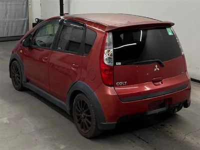 MITSUBISHI COLT